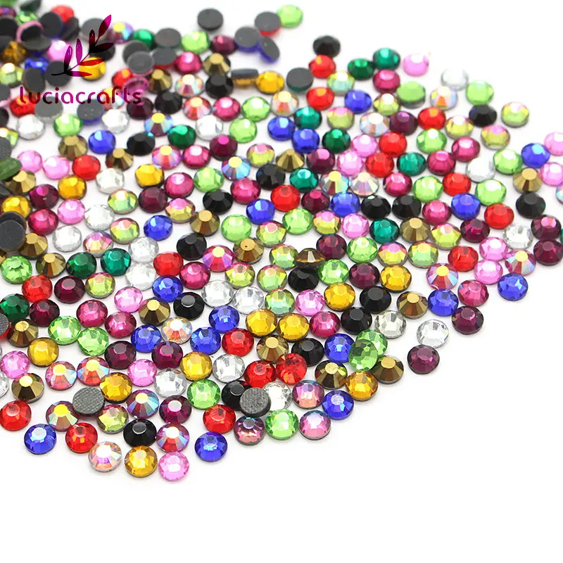 

Lucia crafts 750pcs/lot 4mm Hot Fix Glass Flatback Loose Rhinstones Crystal Assorted Color DIY For Bags Garment Shoes G0112