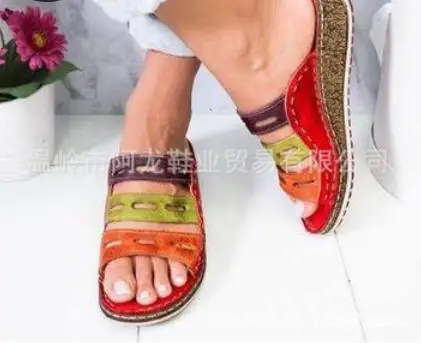 Женские шлепанцы; разноцветная обувь на полой танкетке; пляжные шлепанцы на плоской подошве; женские шлепанцы; сандалии для вечеринок; zapatos mujer - Цвет: Красный