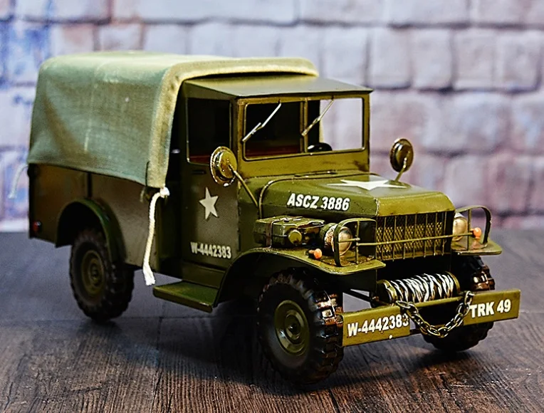 

Retro Iron Military Vehicle Model Photographic Props Furnishing Creative Articles Props