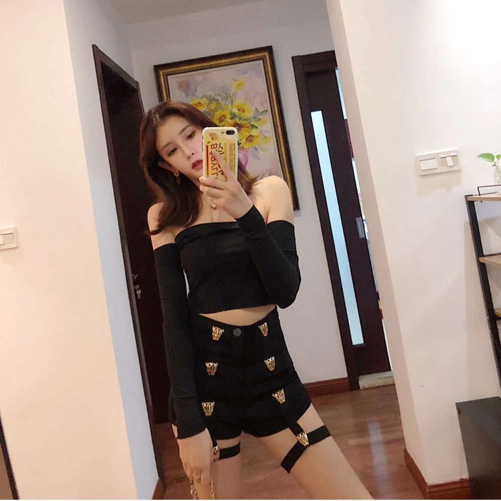 

Punk Style Women Shorts Metal Leopard Button Decoration Elastic Band Hollow Out Hip Pop Summer Sexy Zipper Black Fashion Shorts