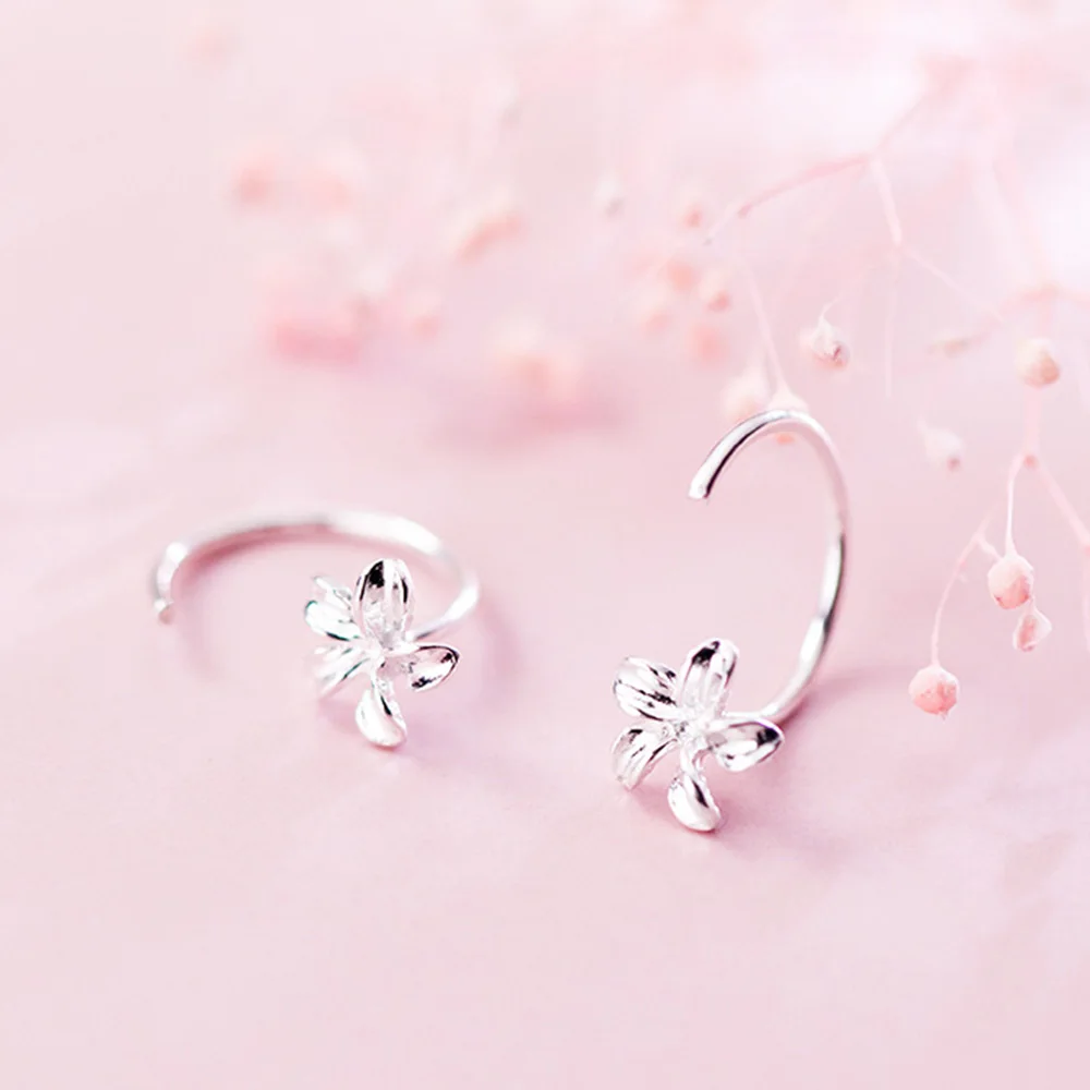 

1 Pair Silver Small Flower Shape Stud Earrings For Women Girls Ear Stud Hook Elegant Fashion Jewelry Gift