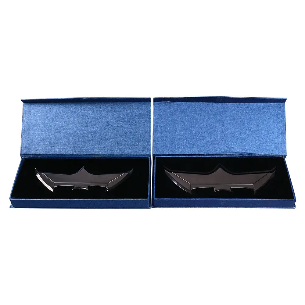 New Justice League Batman Dart Batarangs Cosplay Metal Bats Dart Prop Two Sizes 2