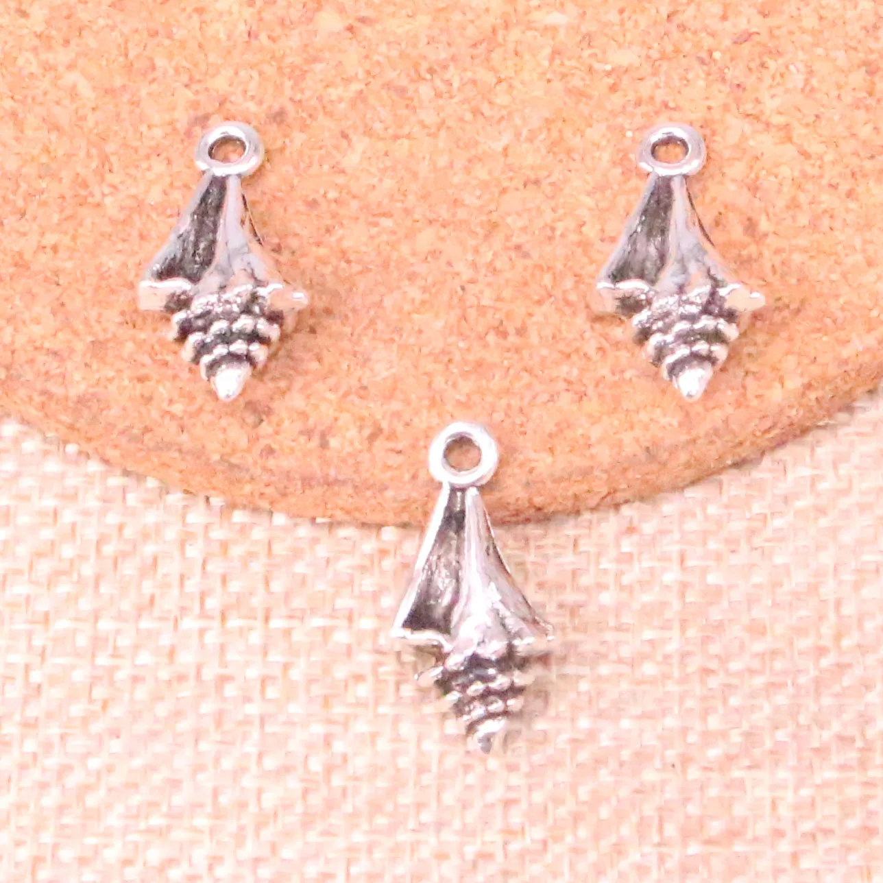 

12pcs conch shell Charms Tibetan Silver Plated Pendants Antique Jewelry Making DIY Handmade Craft 21*11*6mm
