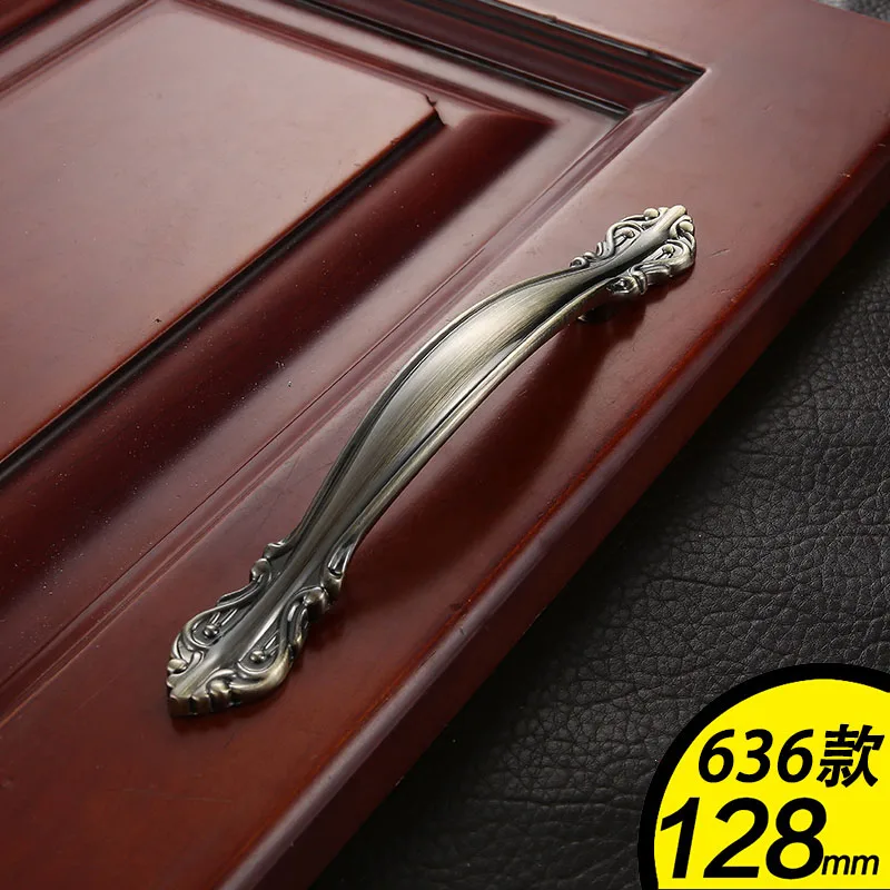 Европейская ручка для дверцы выдвижного ящика Шкаф Американский зеленый бронзовый фурнитура Мебельная ручка для гардероба - Цвет: 636-128mm