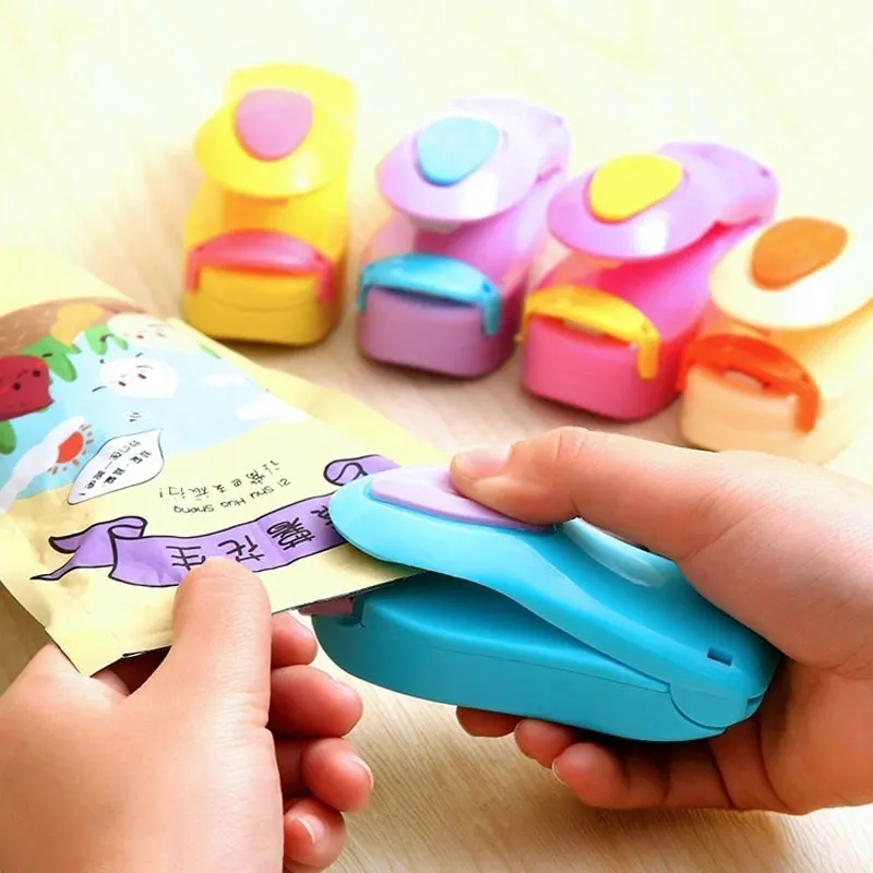 

Heat Sealer Home Sealing Machine Snacks Bag Sealer Portable Mini Pocket Vacuum Bag Cilps Handy Sealing Machine Packing Capper