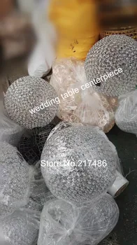 

customized round ball fancy wedding pillar cake stand with crystals for wedding aisle decoration