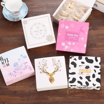 

10pcs Golden Snowflake Paper Gift Box Deer Cookie Biscuits Candy Box Bag Wedding Gift Packaging Box Birthday Party Supplies