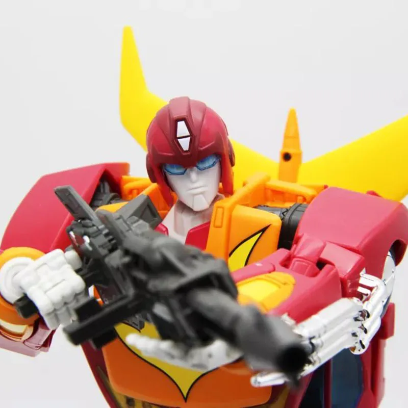 Трансформированная игрушка Mp09 Hot Rodimus reprint