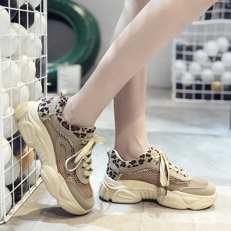 

YRRFUOT Casual Shoes For Women Brand Solf Rubber Woman Fashion Sneaker Spring Flats Shoes Zapatos Mujer Fashion Shoes For Women