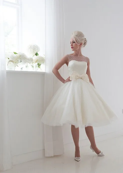 

vestido de noiva 2014 Fashion Sheer Bateau Bow Sash Ball Gown Sleeveless Covered Button Back Tulle Tea Length Wedding Dresses