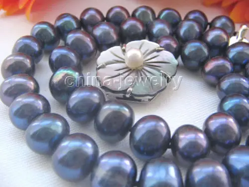 

Beautiful 17.5" 10-11mm peacock blue freshwater pearl necklace - shell clasp