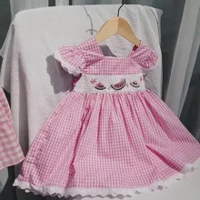 Летнее Детское Платье милое розовое и белое платье с вышивкой арбуза для маленьких девочек