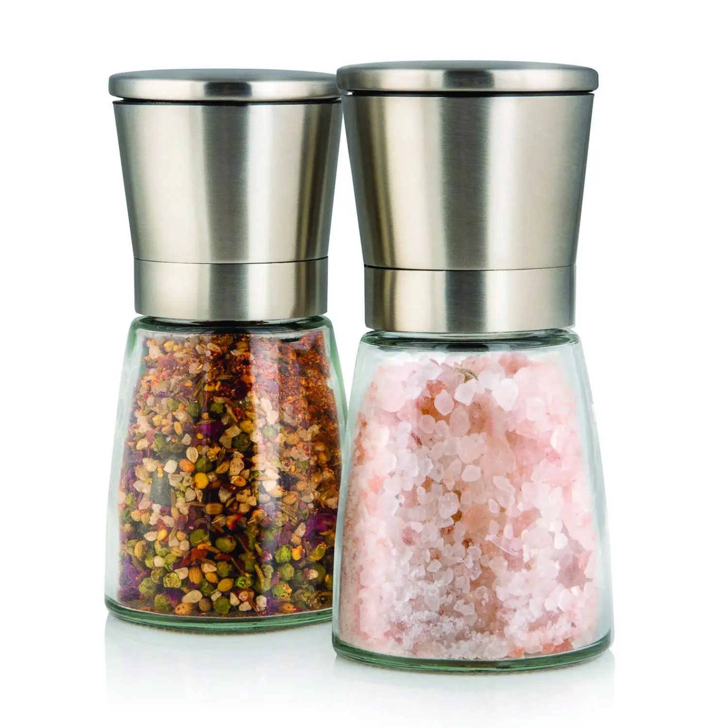 1 Set of two salt and pepper mills, ground with this salt and pepper