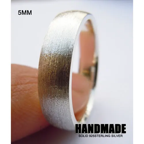

Однотонное свадебное кольцо из серебра 925 пробы Wellmade