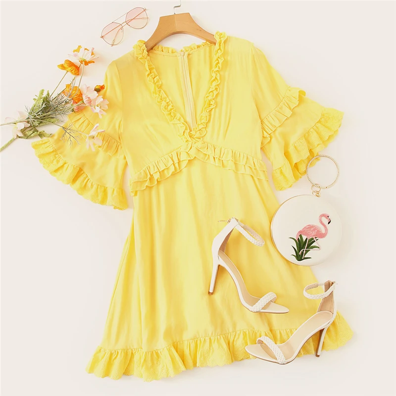 COLROVIE, желтое, с v-образным вырезом, с вышивкой, с рюшами, облегающее и расклешенное, с оборкой, элегантное платье для женщин, лето, с рукавами-колокольчиками, женские короткие платья