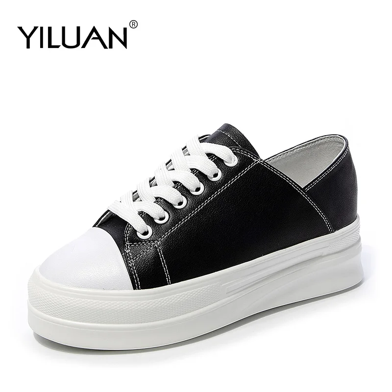 Yiluan/Новые кожаные кроссовки; женская обувь на платформе; коллекция года; сезон осень; белая повседневная обувь; женская черная кожаная обувь на плоской подошве, визуально увеличивающая рост на 7 см; для студентов - Цвет: Черный