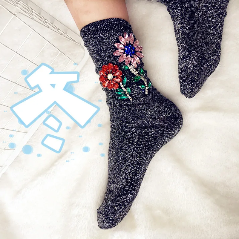 Новое поступление, модные блестящие носки в Корейском стиле, женские весенние носки ручной работы с цветком и драгоценными камнями, яркие цвета