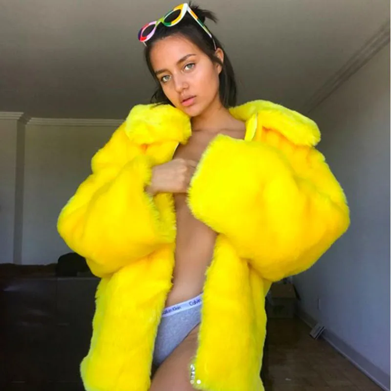 

2018 Autumn Winter Women's Super Fire Yellow Faux Rex Rabbit Fur Falling Shoulder Sleeve Coat Thick Warm Furry Coat Female
