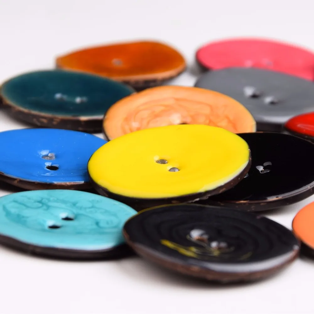 

ZXP&XJ 50 PCs 40mm 2 Holes The Round Mixed color Coconut Shell Buttons Fit Sewing And Scrapbooking Decorative XP0498