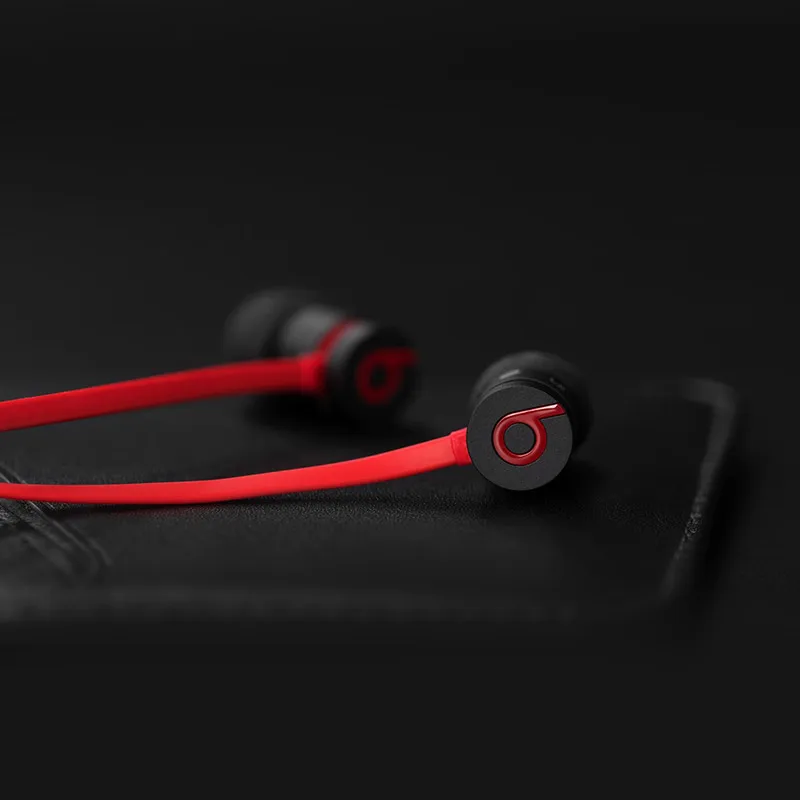 Басс для наушников. Beats URBEATS 2.0. Ur Beats 3. Внутриканальные наушники Beats. Beats Wireless затычки.