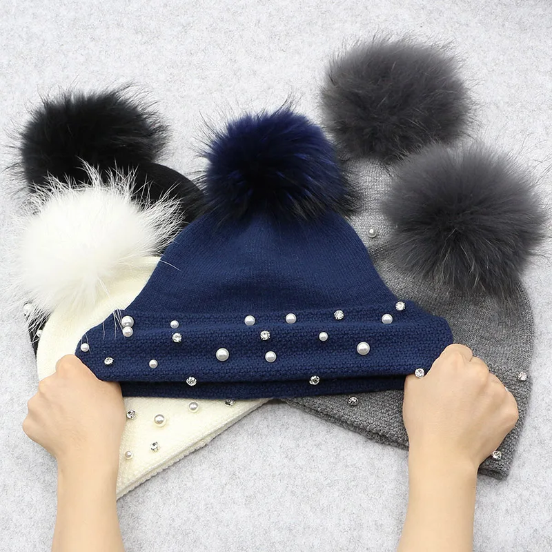 GZHILOVINGL Брендовая женская зимняя шапка Skullies, вязаная шапка из кроличьей шерсти с натуральным мехом, помпонами, стразы, жемчужные шапки для женщин