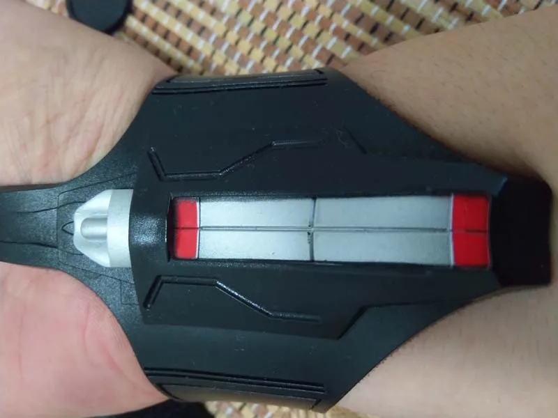 1pair Spider-Man Homecoming Cosplay Spiderman Peter Parker Superhero Web Shooter Props Decorate 2018 moda