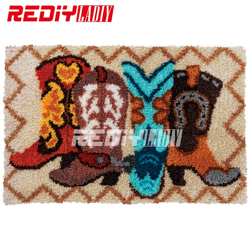 Diy latch hook canvas