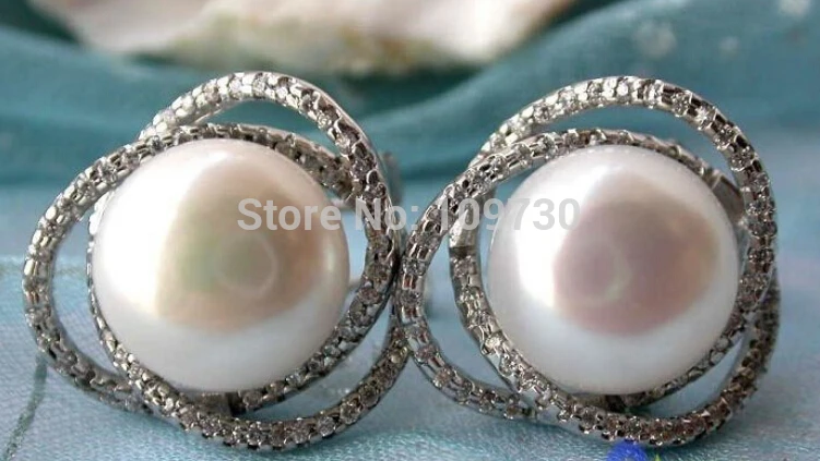 

ry00230 12MM WHITE ROUND FW CULTURED PEARL EARRING (A0425)