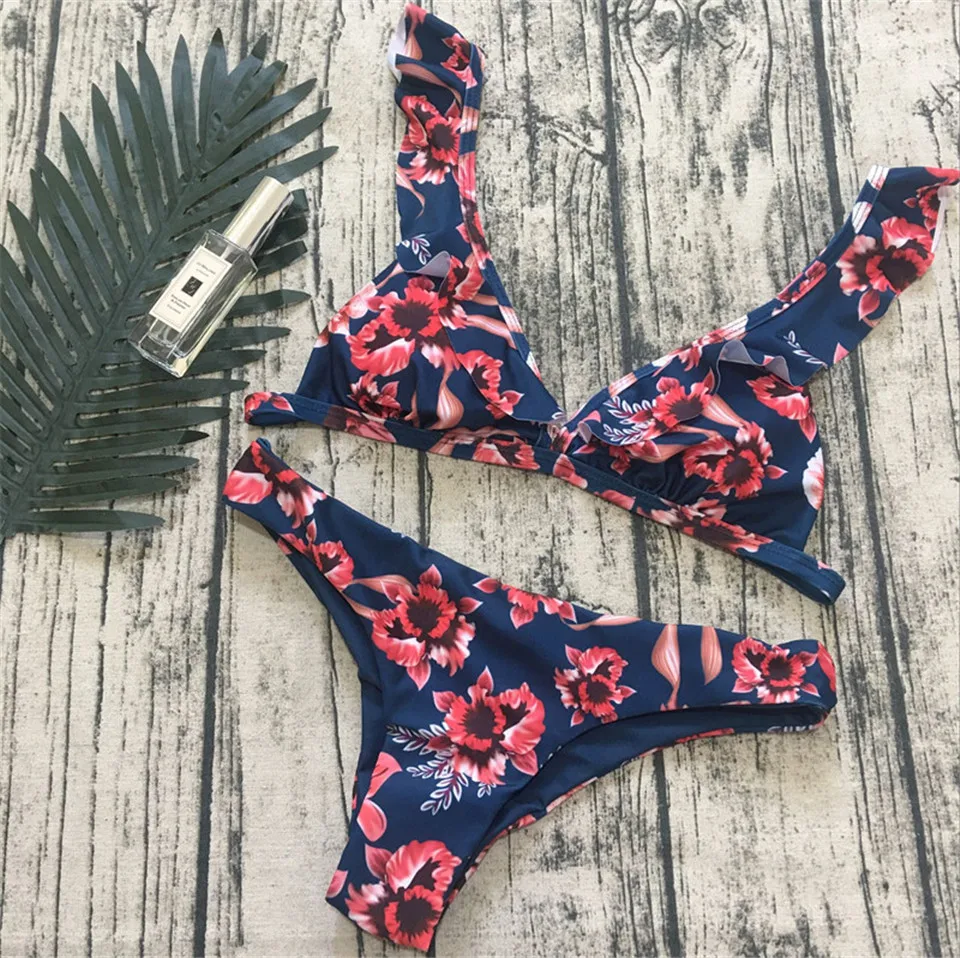 

top beach wear ladies bikinis sexy maillot halter swimming suit for women swimsuit with ruffles printed swimwear strapless 2019