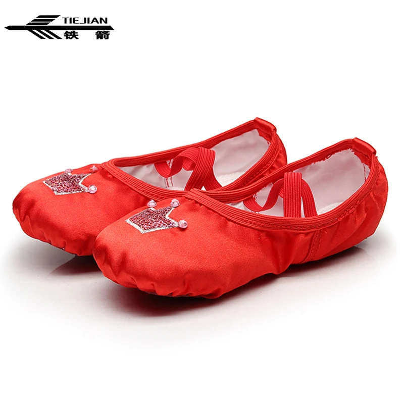 girls red ballet shoes