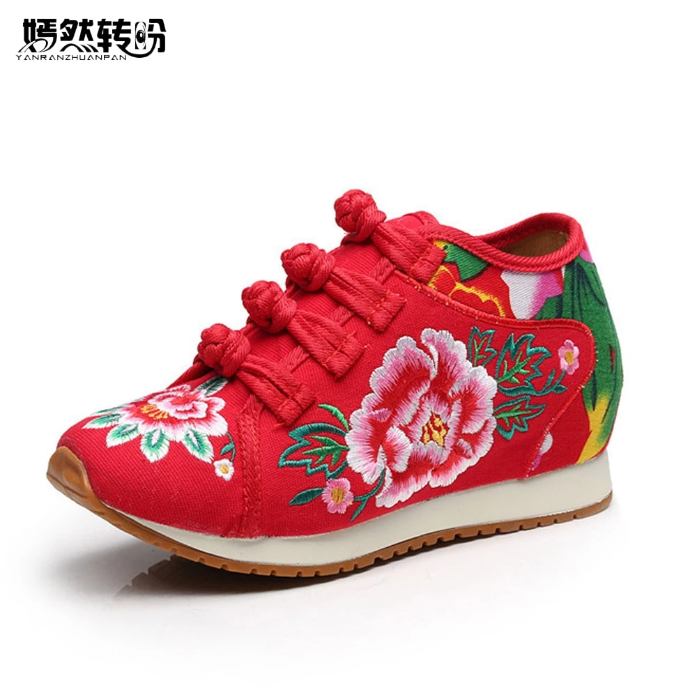 

Vintage Women Shoes Chinese Old BeiJing Tourism Embroidered Floral Singles Walk Dance Canvas Shoes Woman Size 34-40