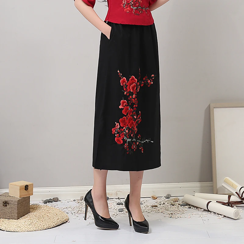 Chinese Style Women's Embroidered Skirt Spring and Summer National