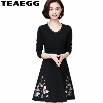 

TEAEGG Robe Vintage Autumn Winter Women Embroidery Dress O Neck Long Sleeve Black Dress Women Clothes 2020 Dresses 5XL AL1432