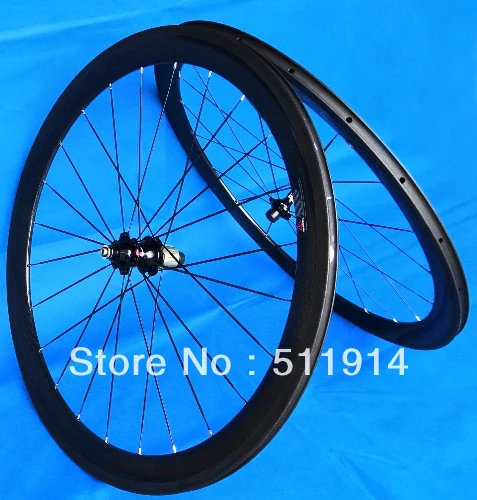 

Full Carbon matt matte Road Bike Clincher Wheelset 700C - 60mm (F : 20H / R : 24H) - black
