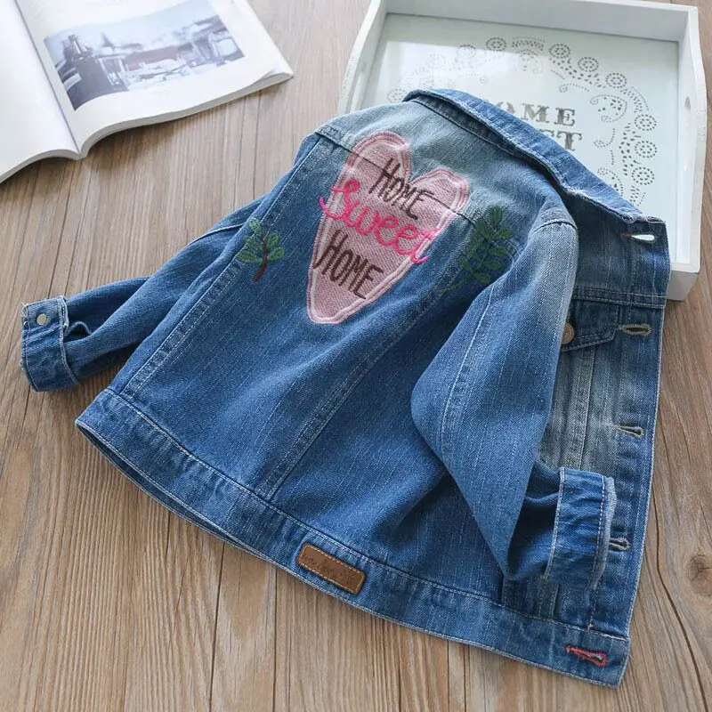 Baby Girls Denim Coats Toddlers Denim Jackets Vintage Jeans Jackets for Girl Infant Jean Love Flower Embroidery Girl Outerwear