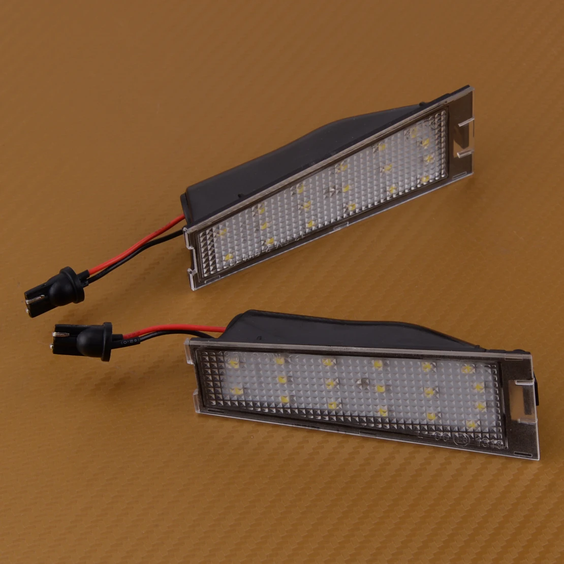 

DWCX 2pcs LED License Number Plate Light Lamp Fit For Cadillac CTS 2008-2010 Car Accessories