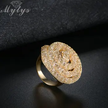 

Mytys Swirling Round Ring Wire Mesh Net Tube Filled Crystal Ring for Women Fashion Mesh Rings New Arrival R1887