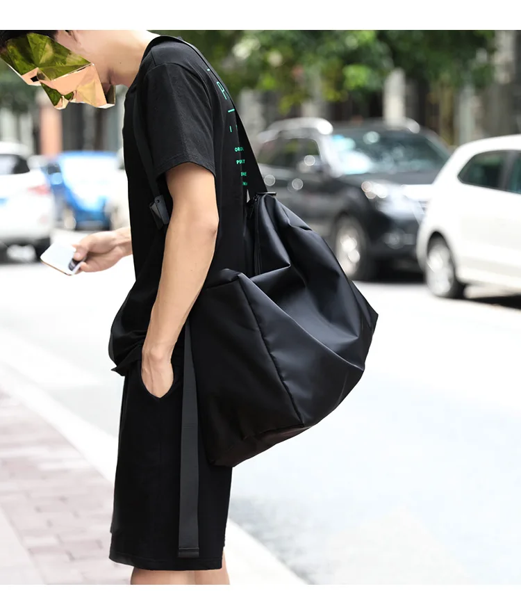 TRAVEL BAG (1)