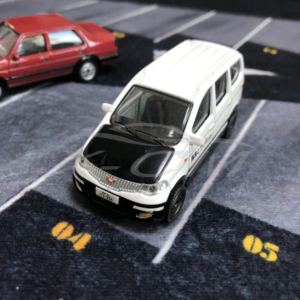Toy Car Wuling TengYuan Tofu Shop 7-8 cm long #86 (Metal & Plastic Parts)