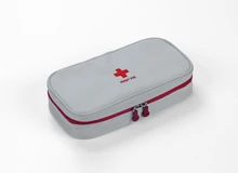 Red First Aid Kit ไนลอนฉุกเฉินชุดปฐมพยาบาลทางการแพทย์กระเป๋าไนลอนกันน้ำแบบพกพาชุดเดินทางกลางแจ้ง Survival ชุด
