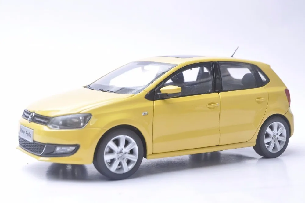 118 Diecast Model for Volkswagen VW New Polo 2014 Yellow Hatchback
