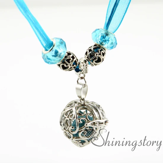 heart openwork aromatherapy necklace diffuser pendants wholesale