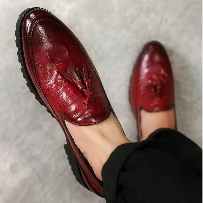 

New luxury brand fashion Men tassel loafers shoes leather italian formal dress Pointed Toe Oxfords Formal Wedding shoes LH-9595