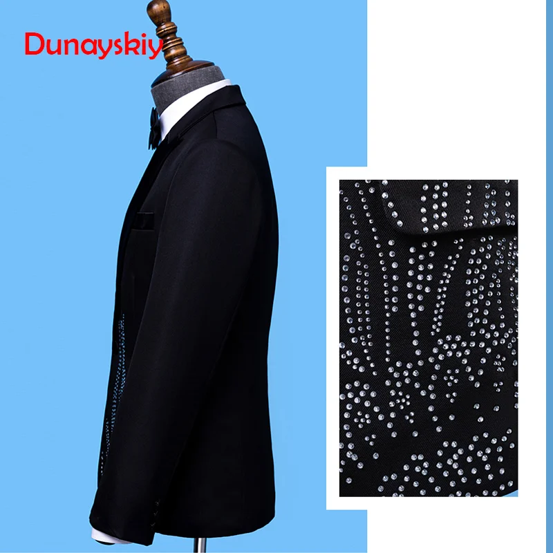 New Fashion Men Suits black Embroidery Blazers Slim Fit Red White/Black Suits Wedding Business Male Tuxedos Single Buttons Suit New Fashion Men Suits black Embroidery Blazers Slim Fit Red White/Black Suits Wedding Business Male Tuxedos Single Buttons Suit