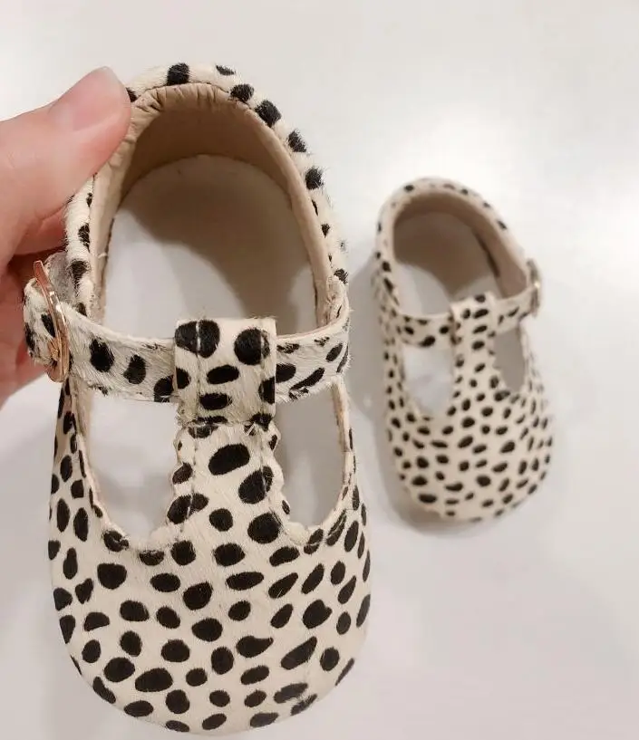 

2019 new Genuine Leather Baby shoes Leopard print Girls Soft sole Boys First walkers T- bar summer Baby moccasins