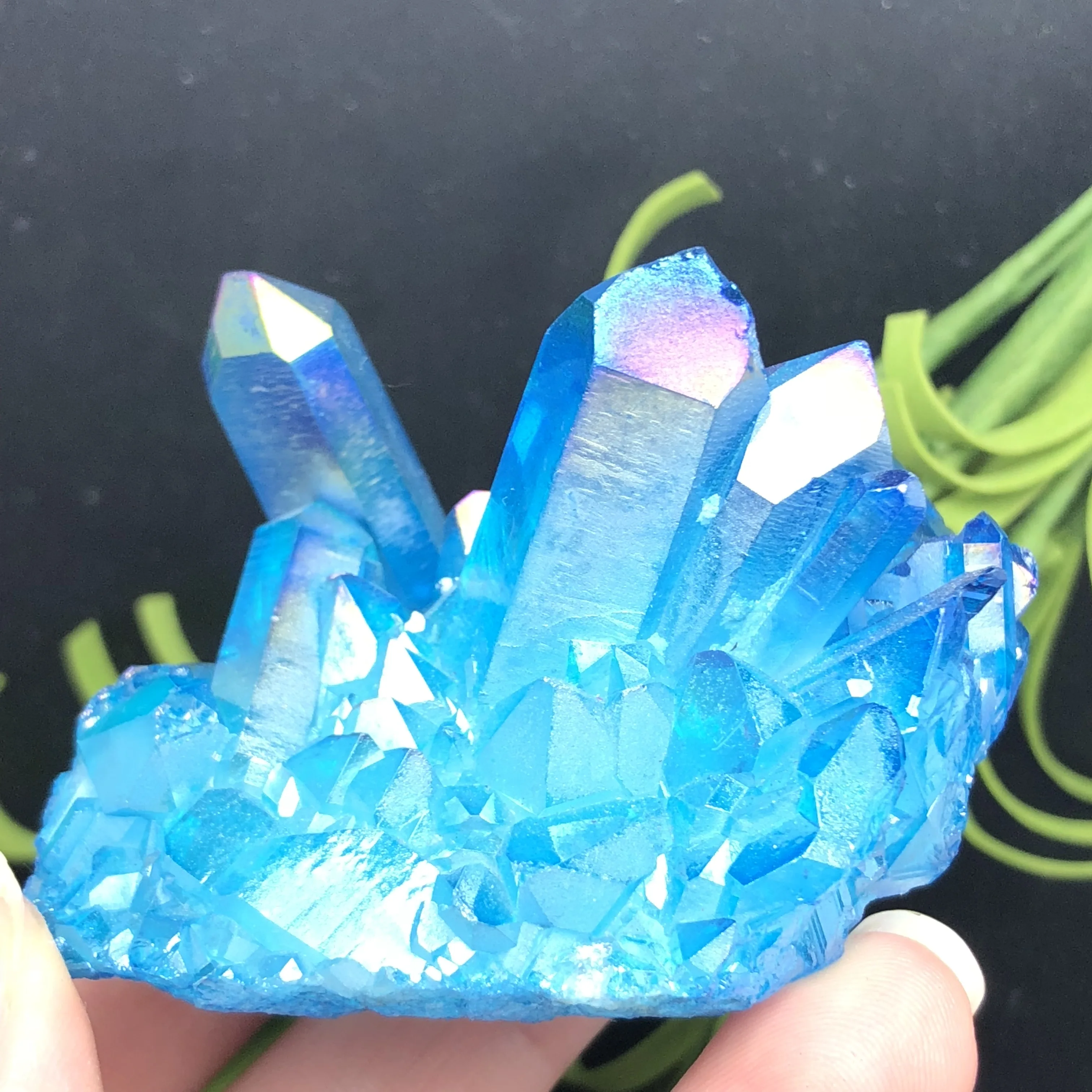 

Natural crystal clusters crystal mineral chakras stone carvings healing reiki decoration