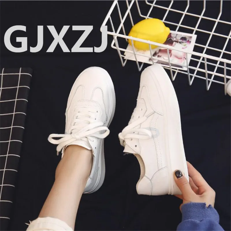 

Outdoor soft bottom breathable comfortable casual new casual white female Korean version of the net red breathable shoes