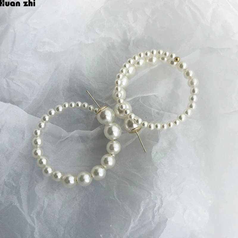

HUANZHI 2019 Exaggerate Double Layer Differnt Size Pearl Balls Large Round Circle Big Hoop Earrings for Women Girl Party 4.5cm