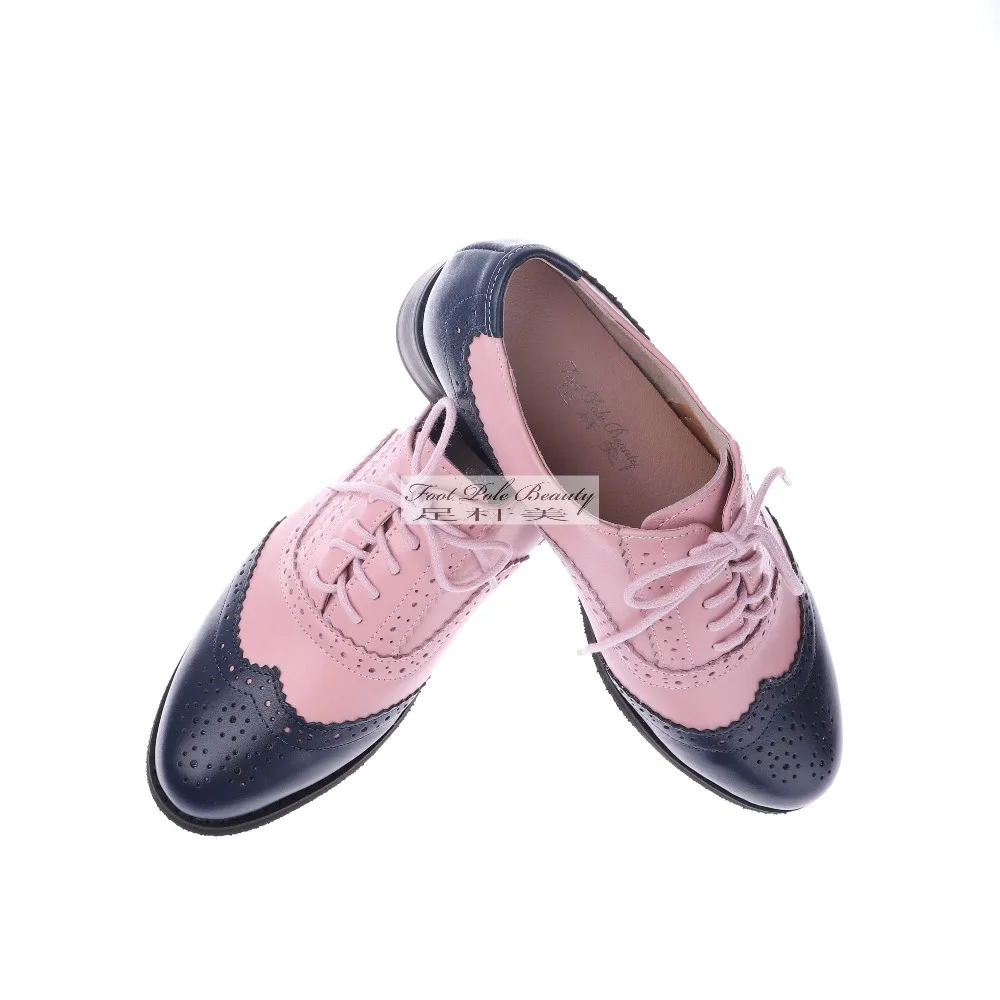 Винтажные Туфли-оксфорды в британском стиле; женская обувь с перфорацией типа «броги» из натуральной кожи; цвет розовый, синий; разноцветные женские туфли на плоской подошве