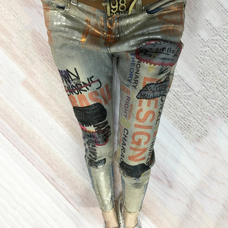 2018 New Hot Summer Fashion Bronzing Letter print Boyfriend Skinny Women Mujer Jeans Female Pencil Pants Vintage MN858